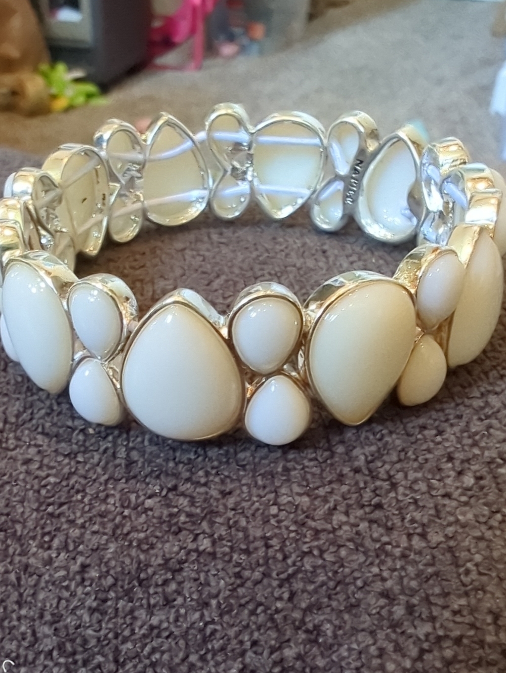Women’s Cream Teardrop Stretch Bracelet - Unbranded